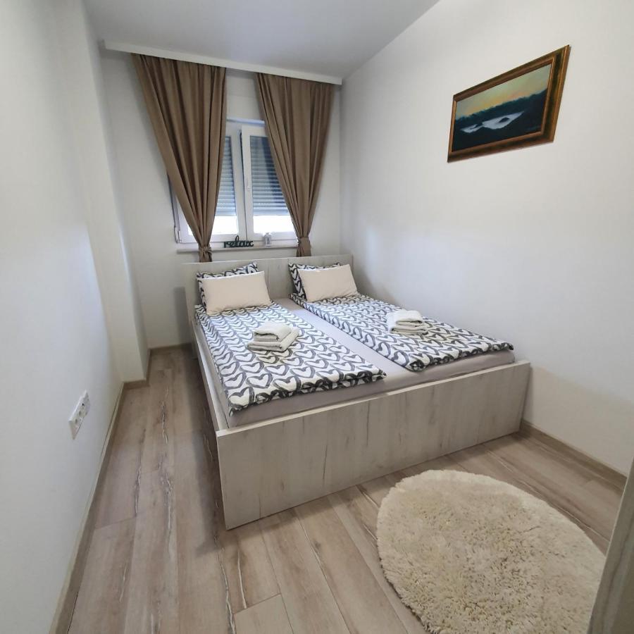 Apartman Basic 2 Добой Экстерьер фото